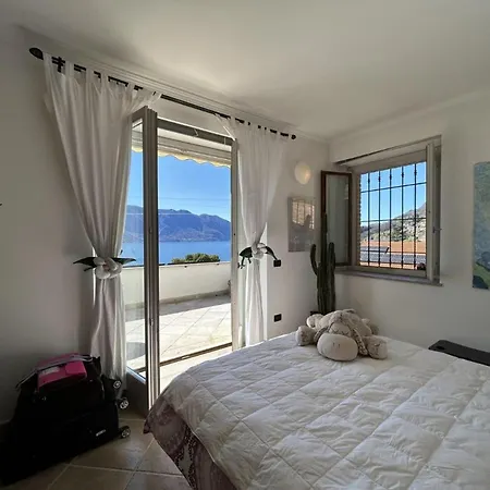 Villa Near With Panoramic Views *